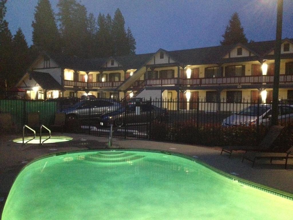 Wildwood Inn Twain Harte Exterior photo
