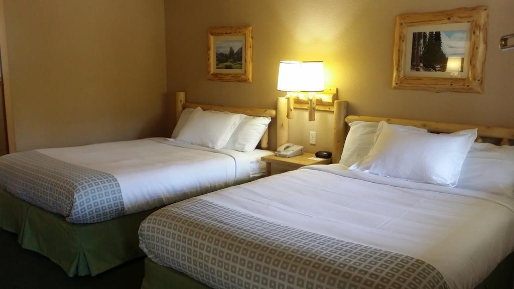 Wildwood Inn Twain Harte Room photo